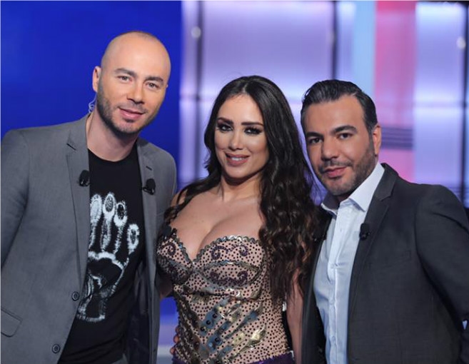 بالصور: الراقصة تتخطّى الحدود... والأمن العام يتدخّل!