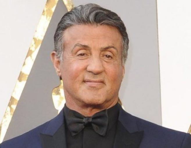 بالأسماء: نجوم بدأوا مسيرتهم بأفلام جنسية