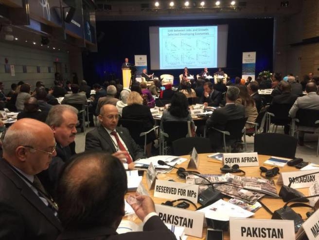 بالصّور: ممثّلون عن برلمانات العالم في البنك الدولي 