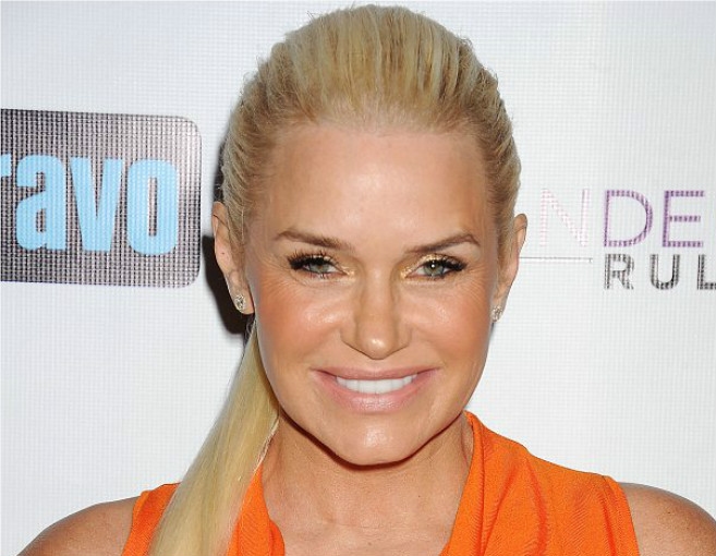 بالصوة: هذه هي والدة بيلا وجيجي حديد