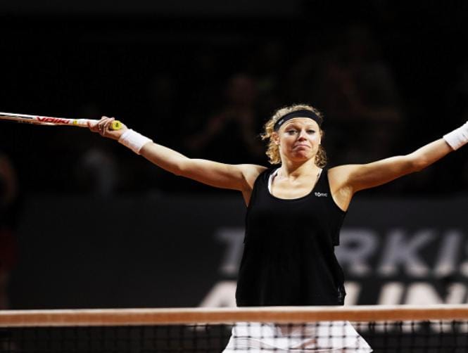 سيغموند تطيح بهاليب وتبلغ نهائي شتوتغارت