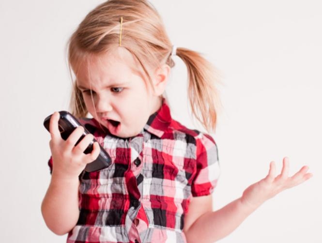 Toddlers Who Play on Mobile Phones May Take Longer to Learn How to Talk