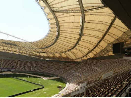 قطر تكشف النقاب عن أول ملاعب كأس العالم 2022