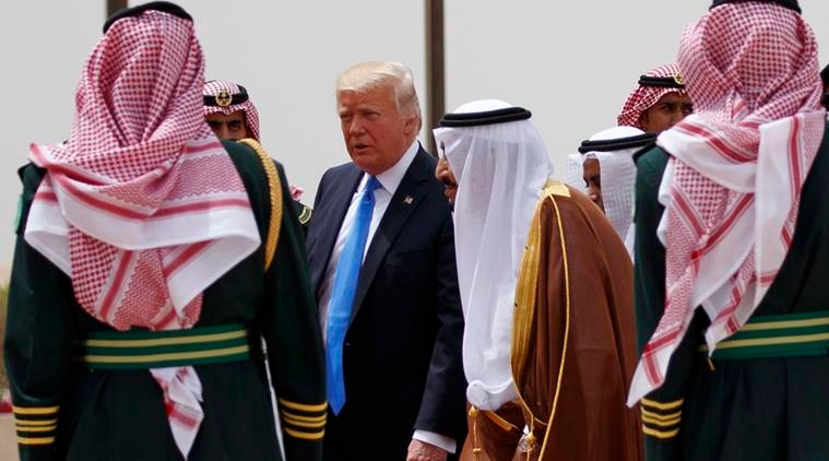 بالصور: ترامب في السعودية... فكيف ظهرت ميلانيا؟