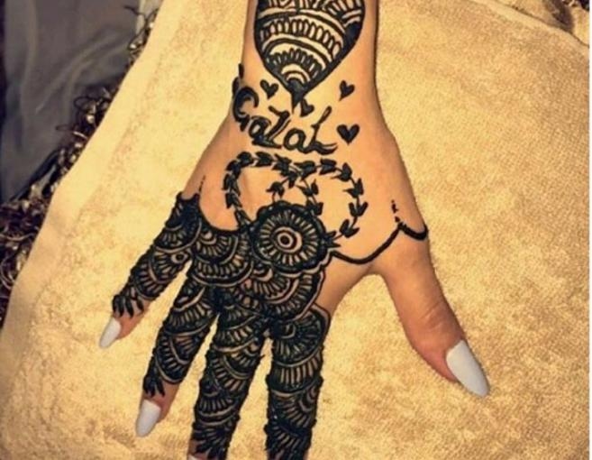 بالصور: دنيا بطمة تستقبل مولودتها الأولى قبل ولادتها