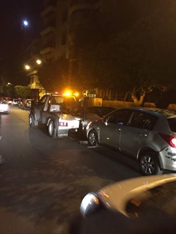 بالصور: حواجز لفحص نسبة الكحول لدى السائقين