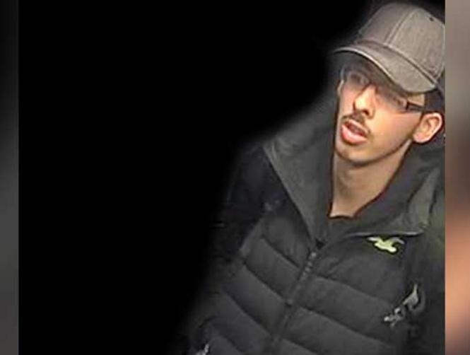 Police reveal photos of Manchester bomber on night of attack