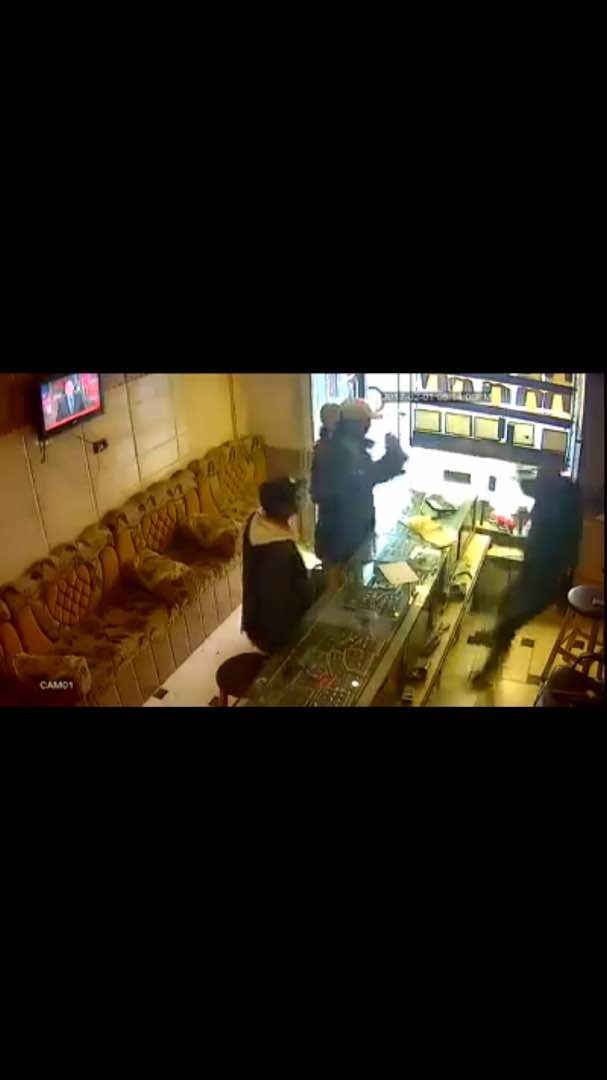 بالصور: حقيقة قتل ثلاثة سوريّين لصاحب محل مجوهرات