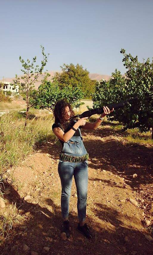 ... وتوفّيت آية برصاصة ابن عمّها!