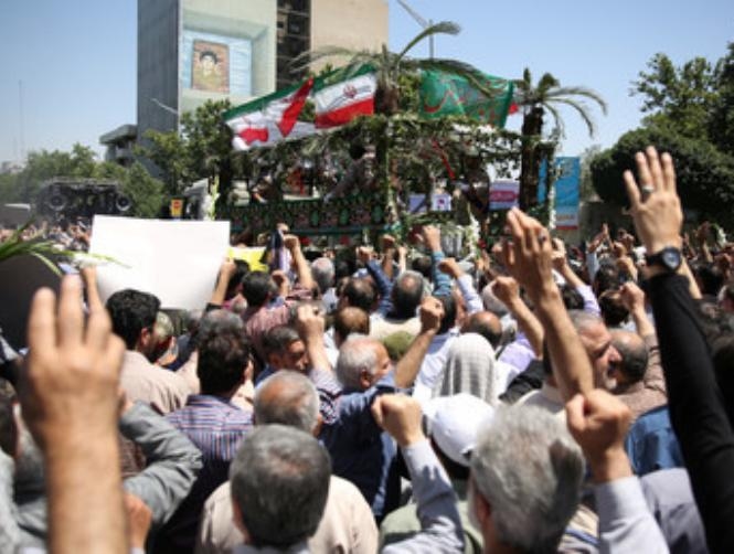 بالصور: طهران تشيّع ضحاياها