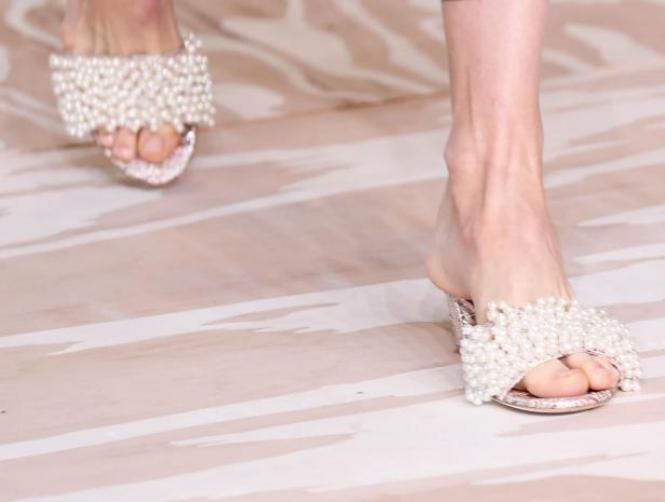The Ugly Shoe Trend That Everyone Will Be Wearing This Summer