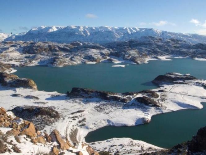 Chile rescuers find water in area where two missing miners were trapped