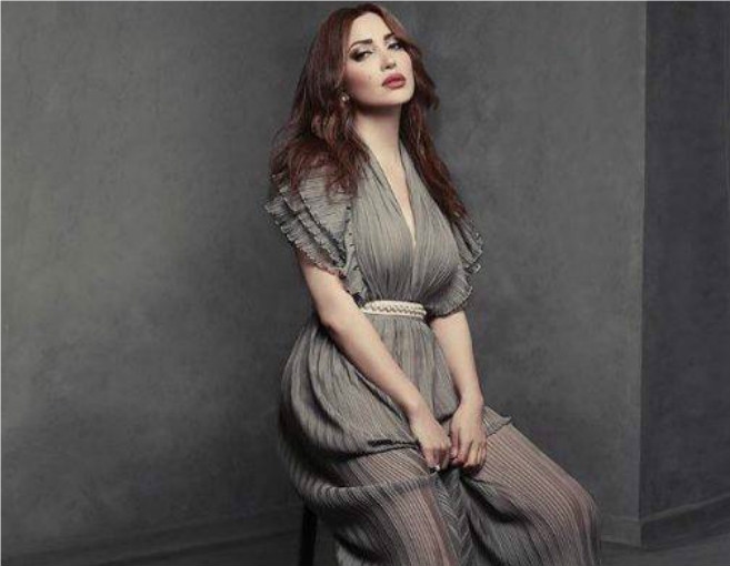 بالصور: فستان نسرين طافش الشفاف يثير البلبلة