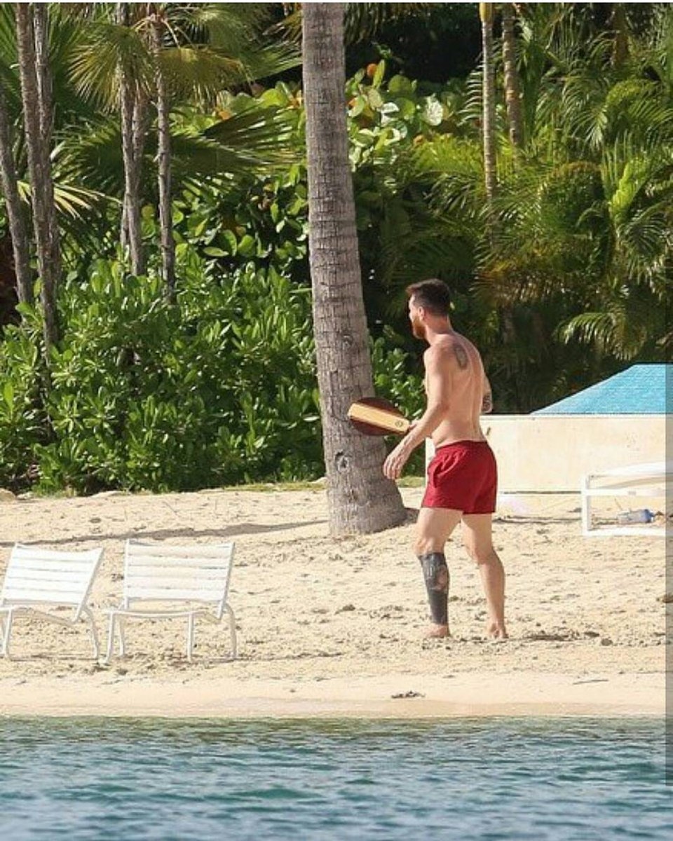 بالصور: ضيف مفاجئ يقتحم شهر عسل ميسي