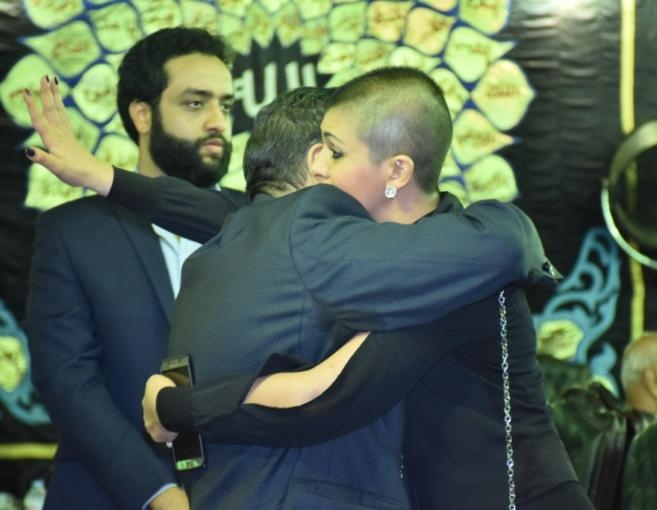 بالصور: الممثلة العربية تحلق شعرها على "الزيرو"