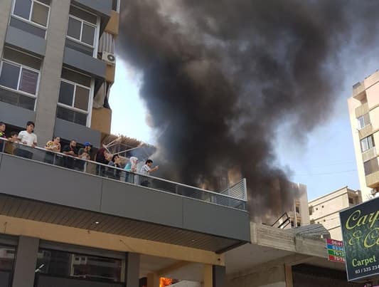 حريق ضخم في طرابلس وفرق الاطفاء تعمل على اخماده