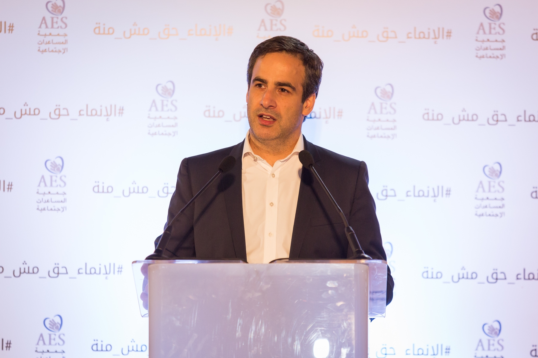 معوض: عصر التضحيات المجانية انتهى