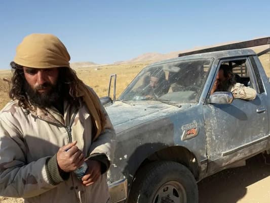 Watch: ISIS militants surrender in Zomrani
