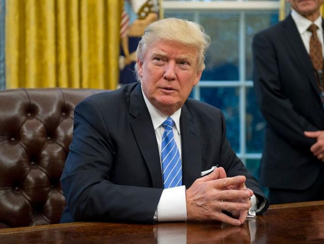 Trump plans to meet scandal-hit Malaysian leader in September