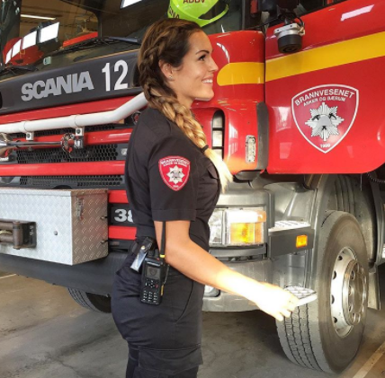 This Female Fire-Fighter Is Going Viral