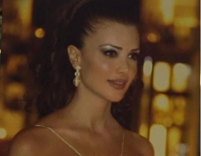 بالصورة: منى أبو حمزة قبل 12 عاماً