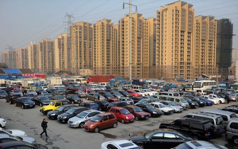 China studying when to ban sales of traditional fuel cars: Xinhua
