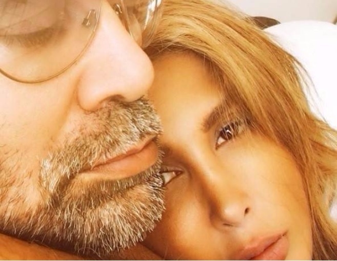 صور الفنان اللبناني وزوجته في السرير تثير الضجة