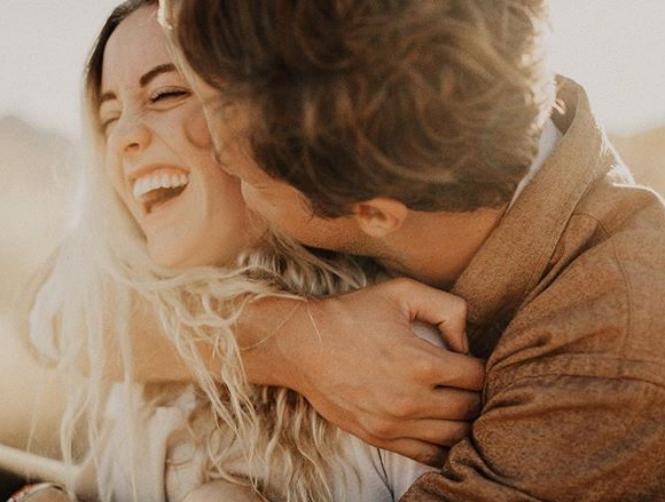 16 Psychological Tricks to Make People Instantly Like You