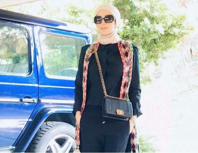 بالصورة: أمل حجازي تثير الجدل مجدداً