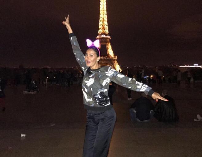 بالصور: بعد إطلالتها الـ Sexy... غادة عبد الرازق بـ "لوك" طفوليّ!