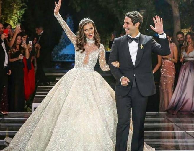 بالصور: فستان لارا اسكندر في زفافها من توقيع زهير مراد وهكذا بدَتْ