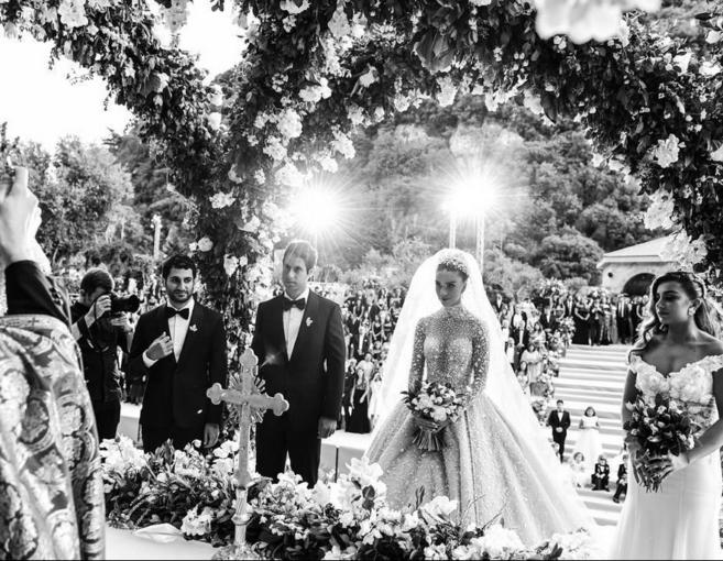 بالصور: فستان لارا اسكندر في زفافها من توقيع زهير مراد وهكذا بدَتْ