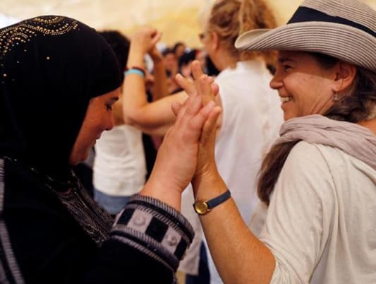 Women march through desert for Israeli-Palestinian peace