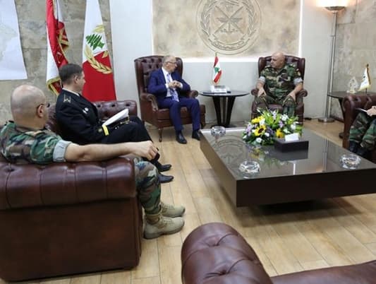 قائد الجيش عرض مع سفير اوكرانيا التعاون بين الجيشين