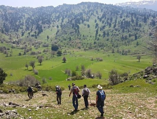 درب الجبل من مرجعيون الى الشمال ومن عندقت الى الجنوب