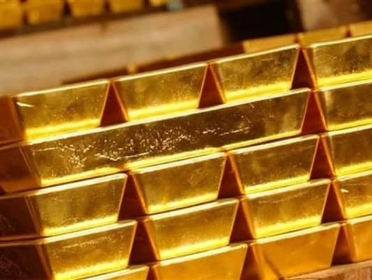 الذهب يسجل أدنى مستوى في أكثر من أسبوع