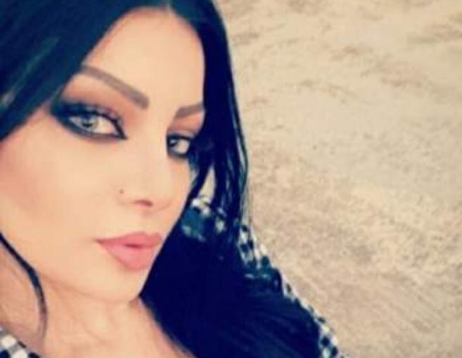 بالصور: صدّقوا أو لا تصدّقوا... هذه ليست هيفاء بل شبيهتها السورية!