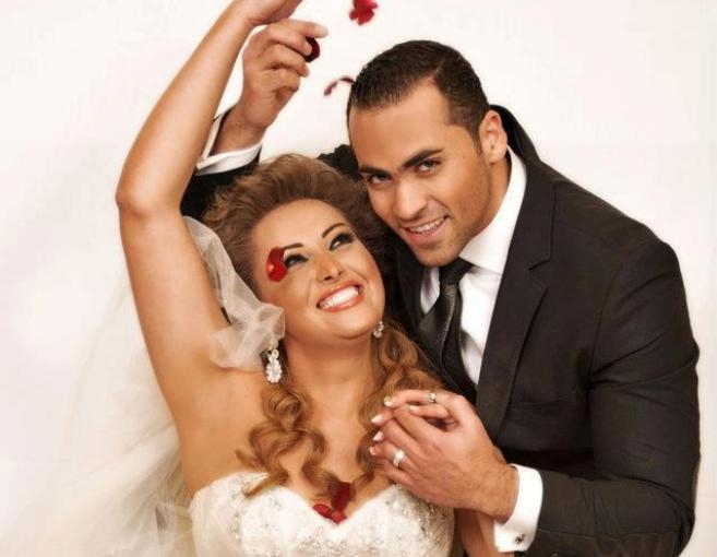 بالصور: الممثلة السورية فاجأت جمهورها بصور طفلتها