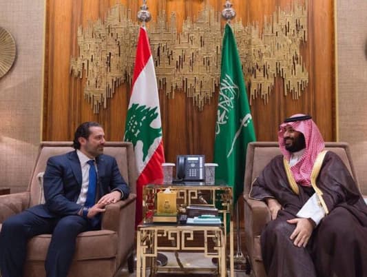 لقاء بين ولي العهد السعودي محمد بن سلمان ورئيس الحكومة سعد الحريري لعرض العلاقات الثنائية ومستجدات الاوضاع الاقليمية