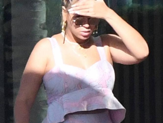 Photos: First Public Photo of Beyonce's Twins Surface, and They're Growing Fast!