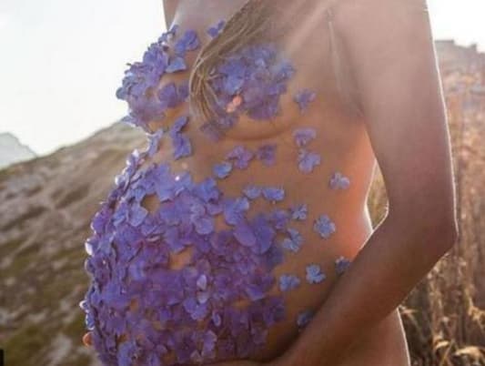 Photos: Man Turns Pregnant Wife Into Stunning Piece of Artwork
