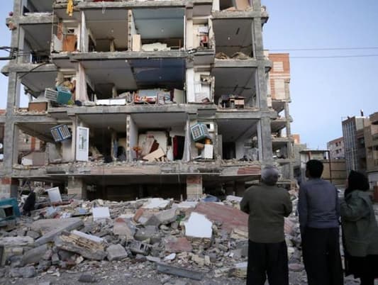 Strong Earthquake Hits Iraq and Iran, Killing 328 and Injuring 2,500