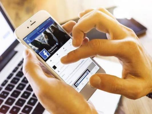 Materialistic People Have More Facebook Friends, Study Finds
