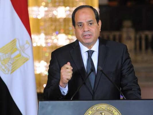 السيسي أبلغ عباس في اتصال هاتفي رفض مصر لقرار ترامب وأية آثار مترتبة عليه