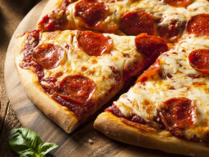 Neapolitan pizza making wins world heritage status