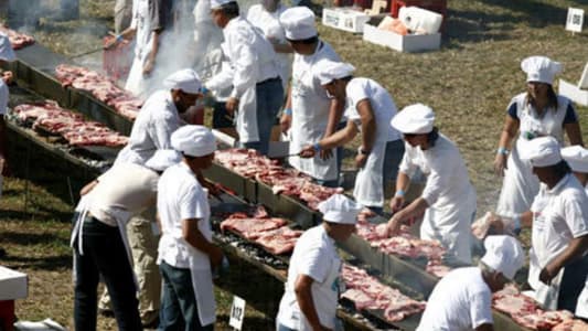 Uruguay Hosts World's Biggest Ever Barbecue