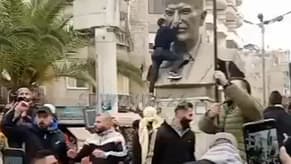 Watch: Statue of Hafez al-Assad Knocked Down