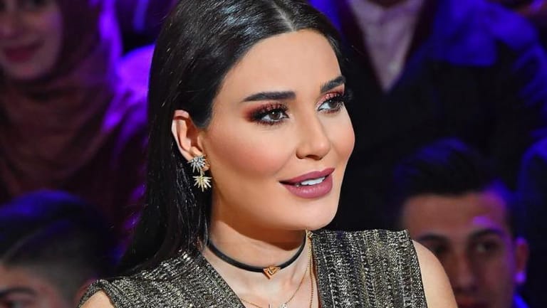 بالصور: سيرين عبد النور بـ "لوك" جديد