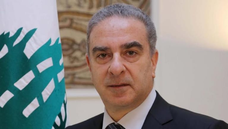 هل ينجح فرعون في جمع الاضداد في بيروت الاولى؟