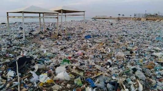بعد انتشار صور النفايات على شاطئ زوق مكايل... مجلس الانماء يوضح